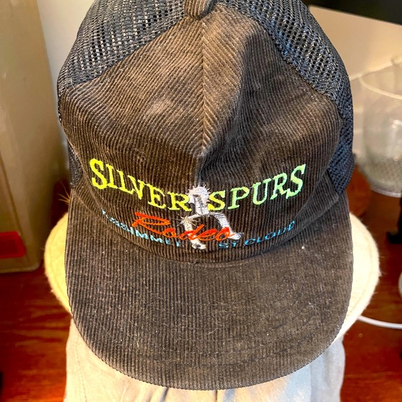 Silver Spurs Rodeo Mesh Cap - Picture 2 of 11
